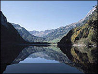 Glaris (Foto cortes&iacute;a: http://www.gl.ch/xml_1/internet/de/intro.cfm)